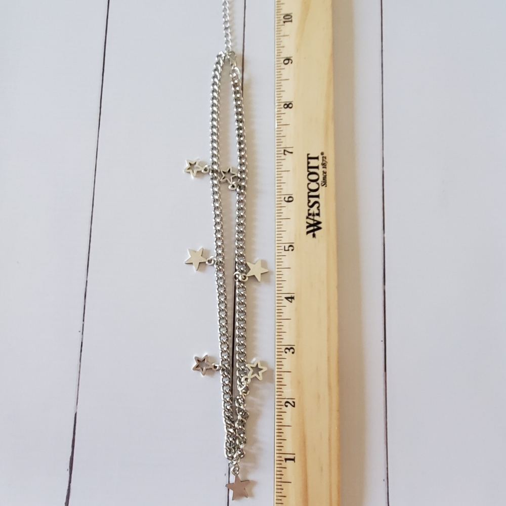 2/$20🌼 Silver Chain Star Dangle Necklace - Picture 5 of 5